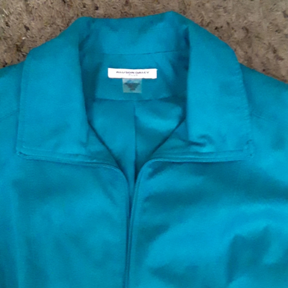 Jacket - Picture 2 of 2